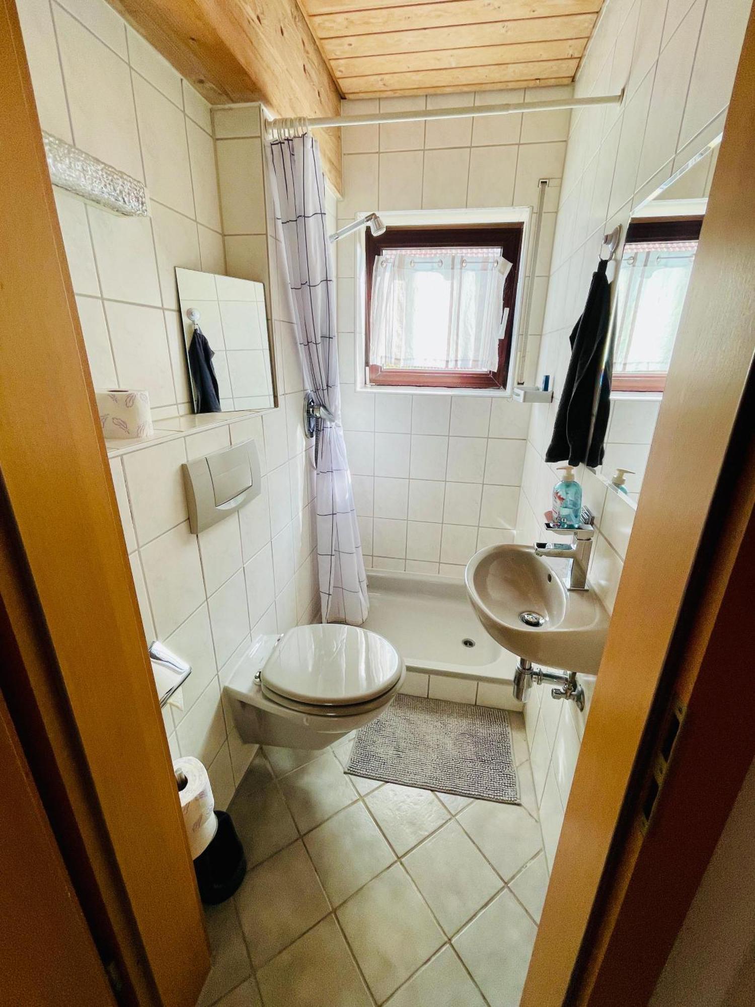 Kleine Ein Zimmer Wohnung Mit Gartenanlage 잘렘 외부 사진